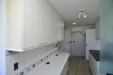 Apartamento para alugar com 220m², 3 quartos e 3 vagasCozinha