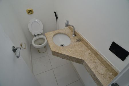 Apartamento para alugar com 220m², 3 quartos e 3 vagasLavabo