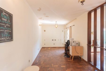 Casa à venda com 234m², 3 quartos e 5 vagas Casa à venda com 234m², 3 quartos e 5 vagasSala 2