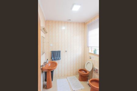 Casa à venda com 234m², 3 quartos e 5 vagas Casa à venda com 234m², 3 quartos e 5 vagasBanheiro
