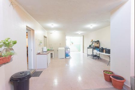 Casa à venda com 234m², 3 quartos e 5 vagas Casa à venda com 234m², 3 quartos e 5 vagasÁrea de Serviço