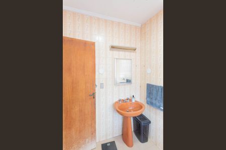 Casa à venda com 234m², 3 quartos e 5 vagas Casa à venda com 234m², 3 quartos e 5 vagasBanheiro