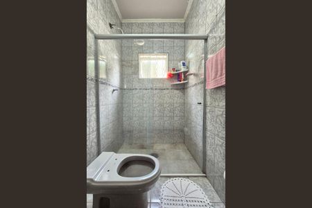 Casa à venda com 172m², 3 quartos e 2 vagasBanheiro da Suíte