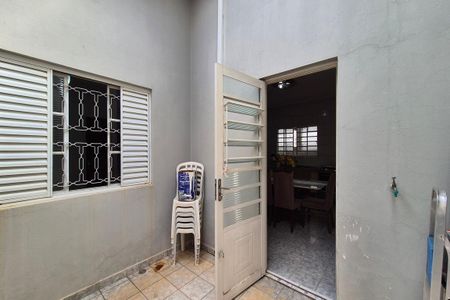 Casa à venda com 172m², 3 quartos e 2 vagasÁrea de Luz 