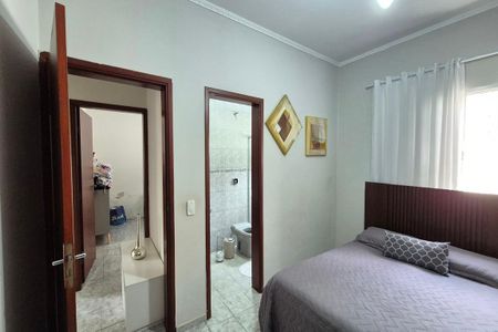 Casa à venda com 172m², 3 quartos e 2 vagasQuarto 3 - Suíte