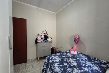 Casa à venda com 172m², 3 quartos e 2 vagasQuarto 2 