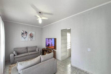 Casa à venda com 172m², 3 quartos e 2 vagasSala