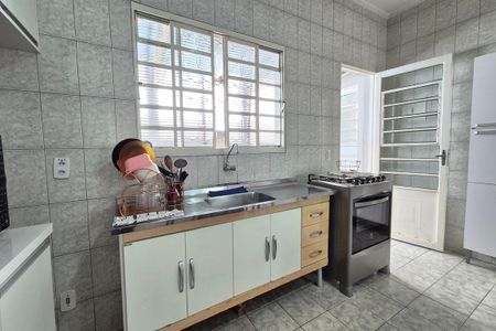 Casa à venda com 172m², 3 quartos e 2 vagasCozinha 