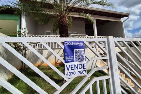 Casa à venda com 172m², 3 quartos e 2 vagasPlaca Instalada 