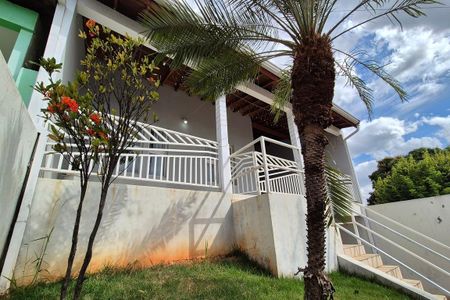 Casa à venda com 172m², 3 quartos e 2 vagasFachada do Prédio