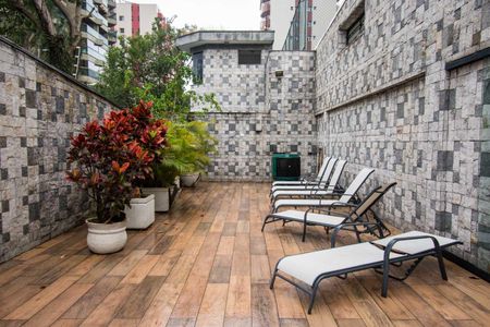 Apartamento à venda com 210m², 4 quartos e 3 vagas Apartamento à venda com 210m², 4 quartos e 3 vagasÁrea Comum