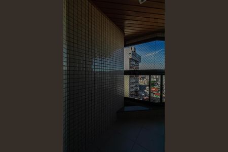 Apartamento à venda com 210m², 4 quartos e 3 vagas Apartamento à venda com 210m², 4 quartos e 3 vagasVaranda da Suíte 1