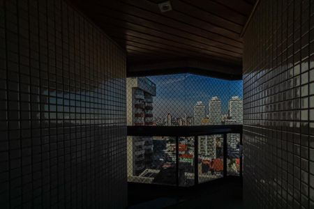 Apartamento à venda com 210m², 4 quartos e 3 vagas Apartamento à venda com 210m², 4 quartos e 3 vagasVista da Suíte 1