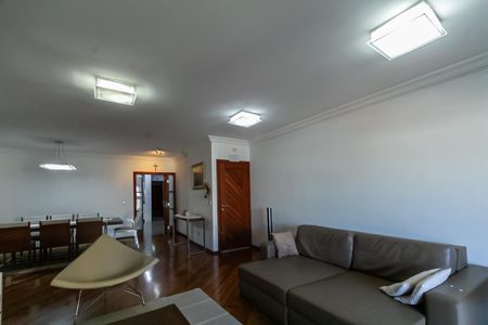 Apartamento à venda com 210m², 4 quartos e 3 vagas Apartamento à venda com 210m², 4 quartos e 3 vagasSala