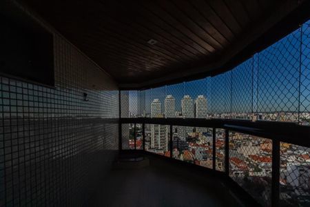 Apartamento à venda com 210m², 4 quartos e 3 vagas Apartamento à venda com 210m², 4 quartos e 3 vagasVista da Suíte 3