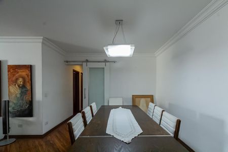 Apartamento à venda com 210m², 4 quartos e 3 vagas Apartamento à venda com 210m², 4 quartos e 3 vagasSala de Jantar