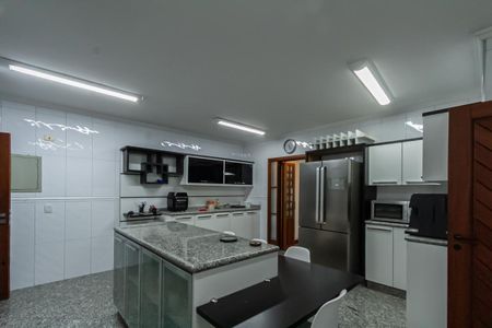 Apartamento à venda com 210m², 4 quartos e 3 vagas Apartamento à venda com 210m², 4 quartos e 3 vagasCozinha