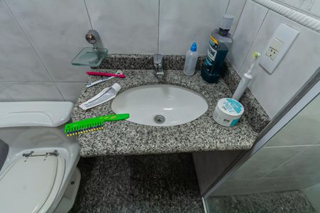 Apartamento à venda com 210m², 4 quartos e 3 vagas Apartamento à venda com 210m², 4 quartos e 3 vagasBanheiro da Suíte 4