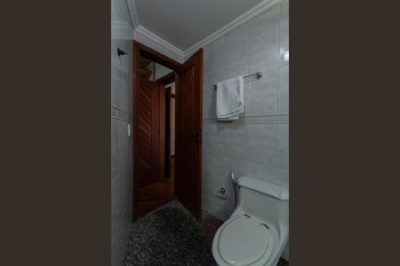 Apartamento à venda com 210m², 4 quartos e 3 vagas Apartamento à venda com 210m², 4 quartos e 3 vagasBanheiro da Suíte 3