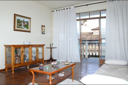 Casa à venda com 163m², 1 quarto e 1 vagaSala de estar