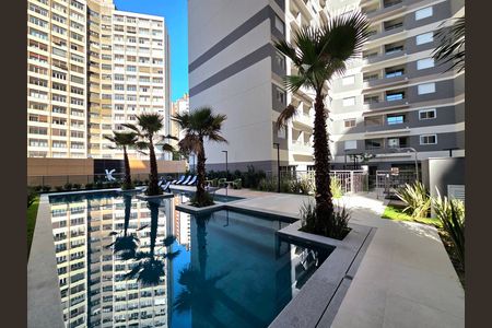 Apartamento à venda com 25m², 1 quarto e sem vagaÁrea comum - Piscina