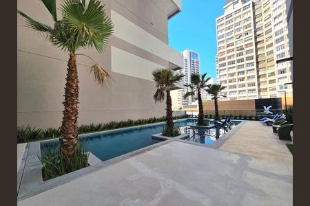 Apartamento à venda com 25m², 1 quarto e sem vagaÁrea comum - Piscina