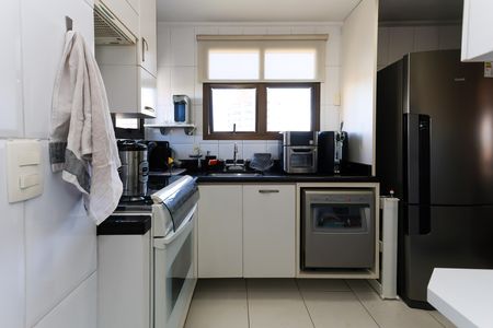 Apartamento à venda com 97m², 3 quartos e 2 vagasCozinha