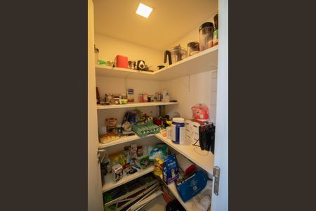 Apartamento à venda com 105m², 3 quartos e 2 vagas Apartamento à venda com 105m², 3 quartos e 2 vagasÁREA DE SERVIÇO