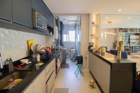 Apartamento à venda com 105m², 3 quartos e 2 vagas Apartamento à venda com 105m², 3 quartos e 2 vagasCOZINHA