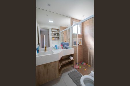 Apartamento à venda com 105m², 3 quartos e 2 vagas Apartamento à venda com 105m², 3 quartos e 2 vagasBANHEIRO DA SUÍTE