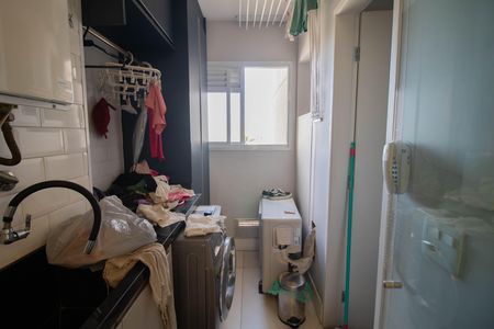 Apartamento à venda com 105m², 3 quartos e 2 vagas Apartamento à venda com 105m², 3 quartos e 2 vagasÁREA DE SERVIÇO