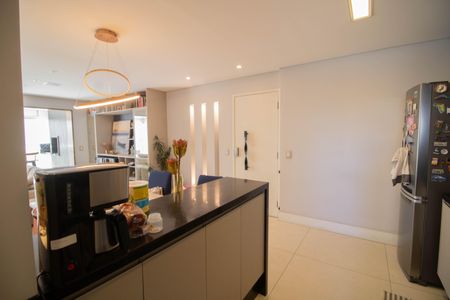 Apartamento à venda com 105m², 3 quartos e 2 vagas Apartamento à venda com 105m², 3 quartos e 2 vagasCOZINHA