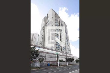 Apartamento à venda com 105m², 3 quartos e 2 vagas Apartamento à venda com 105m², 3 quartos e 2 vagasFACHADA