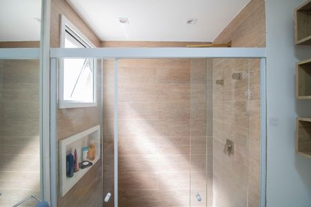 Apartamento à venda com 105m², 3 quartos e 2 vagas Apartamento à venda com 105m², 3 quartos e 2 vagasBANHEIRO DA SUÍTE