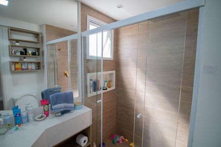 Apartamento à venda com 105m², 3 quartos e 2 vagas Apartamento à venda com 105m², 3 quartos e 2 vagasBANHEIRO DA SUÍTE