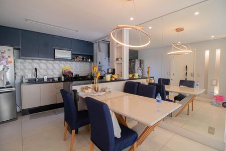 Apartamento à venda com 105m², 3 quartos e 2 vagas Apartamento à venda com 105m², 3 quartos e 2 vagasSALA