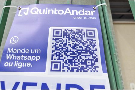 Apartamento à venda com 72m², 2 quartos e sem vaga Apartamento à venda com 72m², 2 quartos e sem vagaFachada