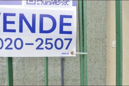 Apartamento à venda com 72m², 2 quartos e sem vaga Apartamento à venda com 72m², 2 quartos e sem vagaFachada