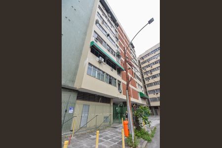 Apartamento à venda com 72m², 2 quartos e sem vaga Apartamento à venda com 72m², 2 quartos e sem vagaFachada