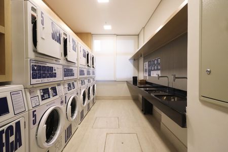 Studio à venda com 25m², 1 quarto e sem vaga Studio à venda com 25m², 1 quarto e sem vagaÁrea comum - Lavanderia