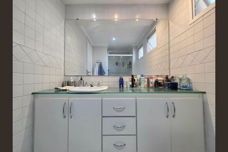 Apartamento à venda com 94m², 3 quartos e 1 vagaBanheiro da Suíte