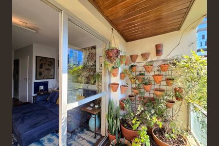 Apartamento à venda com 94m², 3 quartos e 1 vagaVaranda
