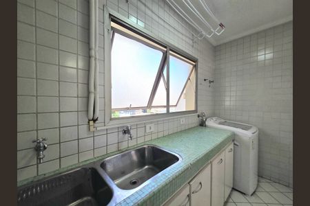Apartamento à venda com 94m², 3 quartos e 1 vagaÁrea de Serviço