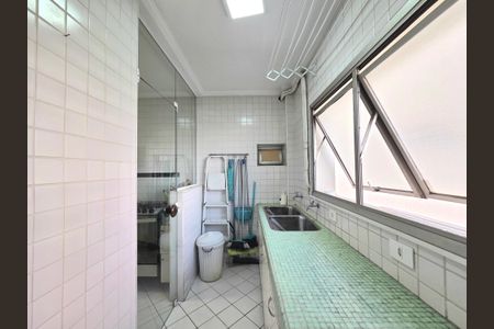 Apartamento à venda com 94m², 3 quartos e 1 vagaÁrea de Serviço