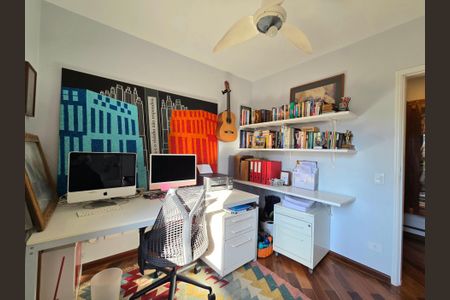Apartamento à venda com 94m², 3 quartos e 1 vagaQuarto 2