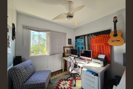 Apartamento à venda com 94m², 3 quartos e 1 vagaQuarto 2