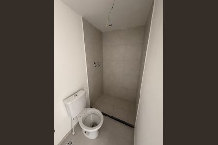 banheiro  de apartamento à venda com 2 quartos, 57m² em Vila Prudente, São Paulo