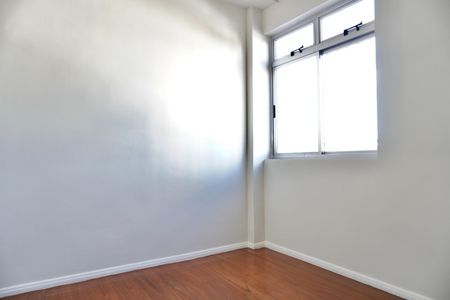 Apartamento à venda com 97m², 3 quartos e 1 vagaQuarto 2
