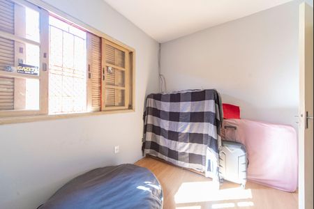 Casa à venda com 173m², 3 quartos e 2 vagas Casa à venda com 173m², 3 quartos e 2 vagasQuarto 2