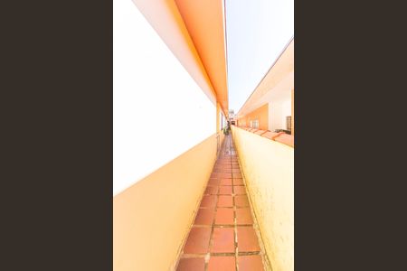 Casa à venda com 173m², 3 quartos e 2 vagas Casa à venda com 173m², 3 quartos e 2 vagasCorredor Externo